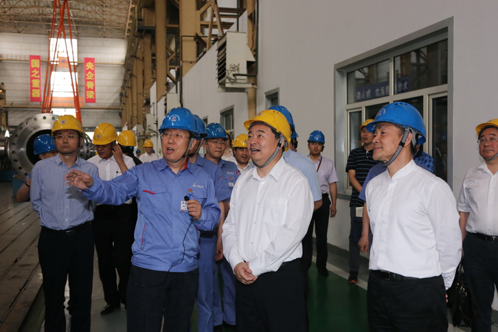 郝鹏旅行考察royal皇家88集团所属企业电机公司